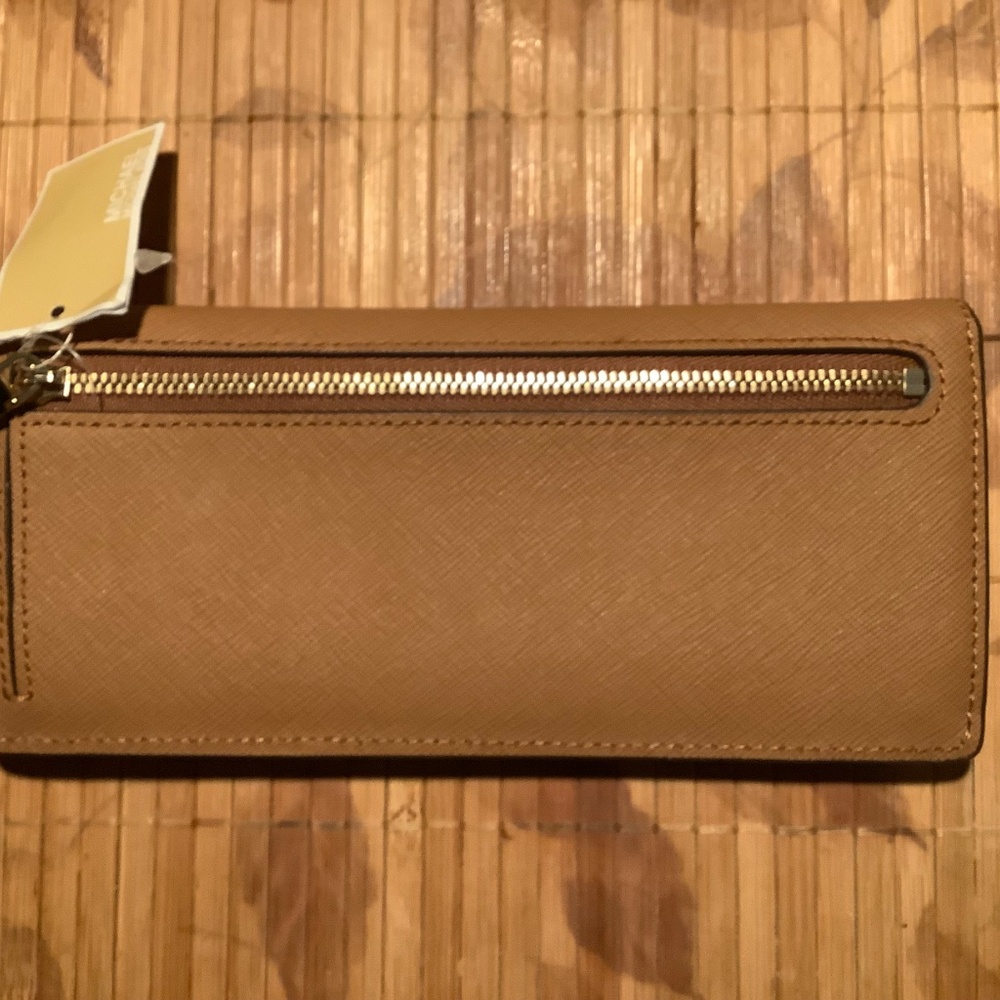MICHAEL KORS THIN WALLET - BRITISH TAN - NWT - Picture 2 of 4